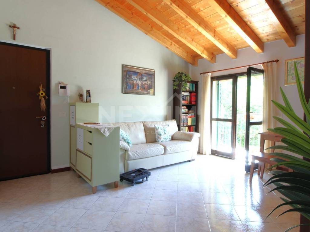 appartamento in vendita a Bornasco in zona Gualdrasco