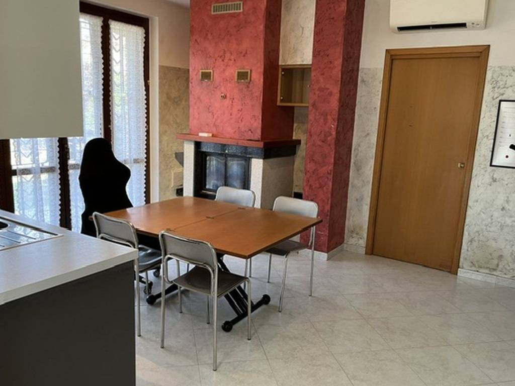 appartamento in vendita a Bornasco in zona Gualdrasco