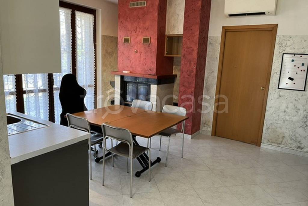 appartamento in vendita a Bornasco in zona Gualdrasco