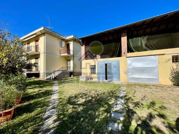casa indipendente in vendita a Bosnasco
