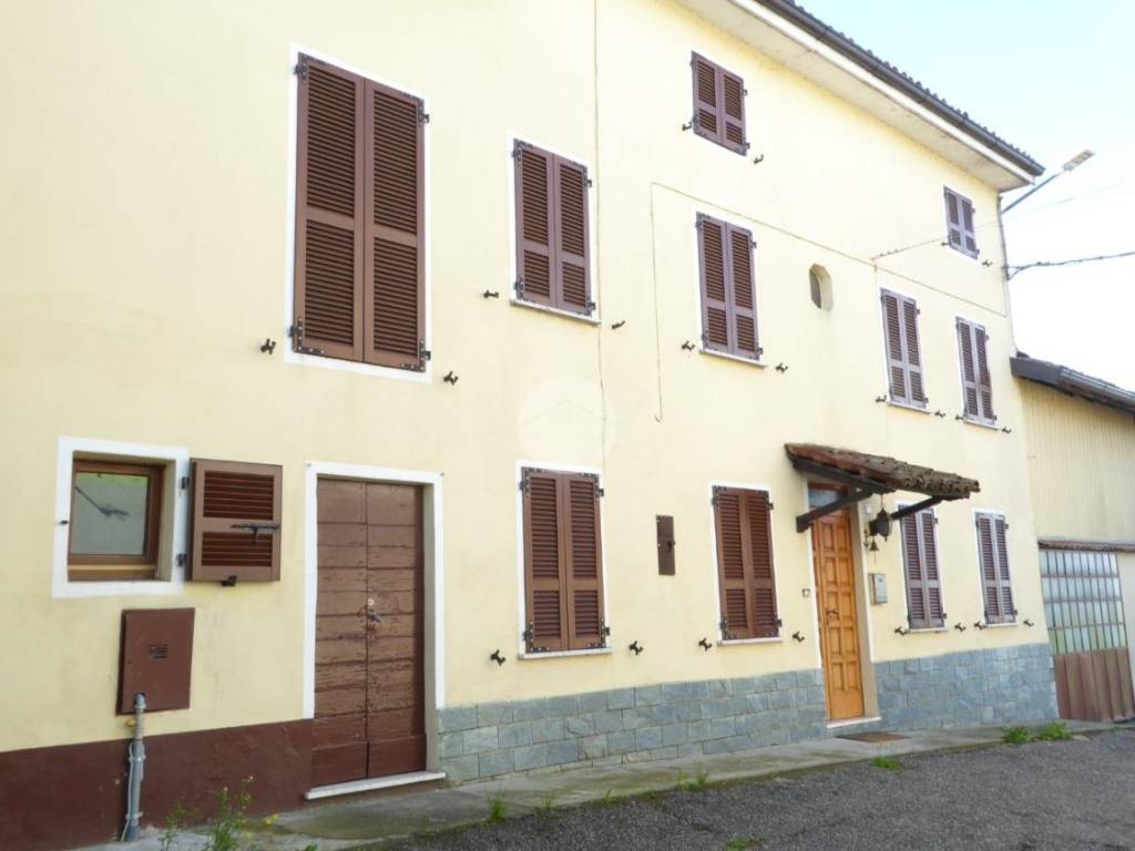 casa indipendente in vendita a Bosnasco in zona Cardazzo