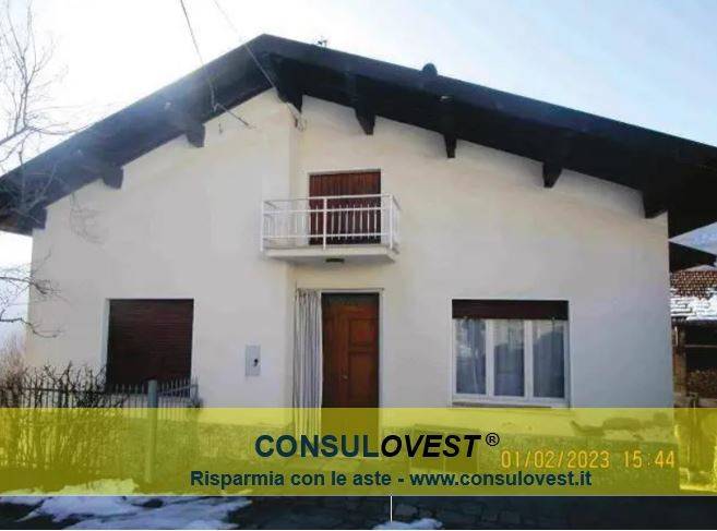casa indipendente in vendita a Brallo di Pregola