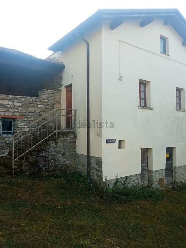 appartamento in vendita a Brallo di Pregola