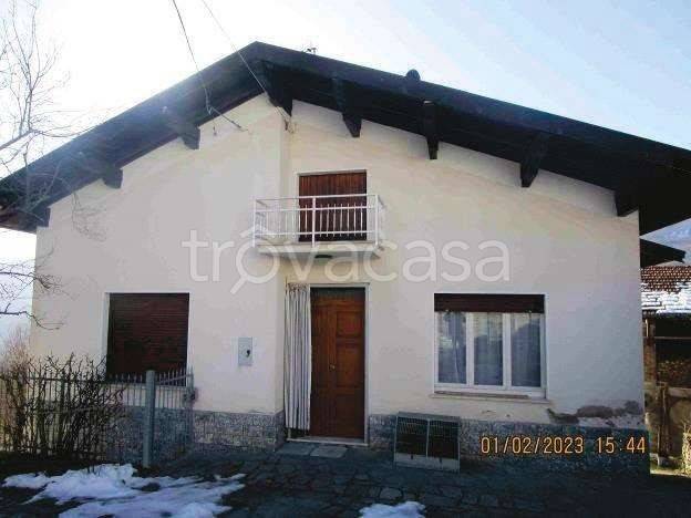 casa indipendente in vendita a Brallo di Pregola