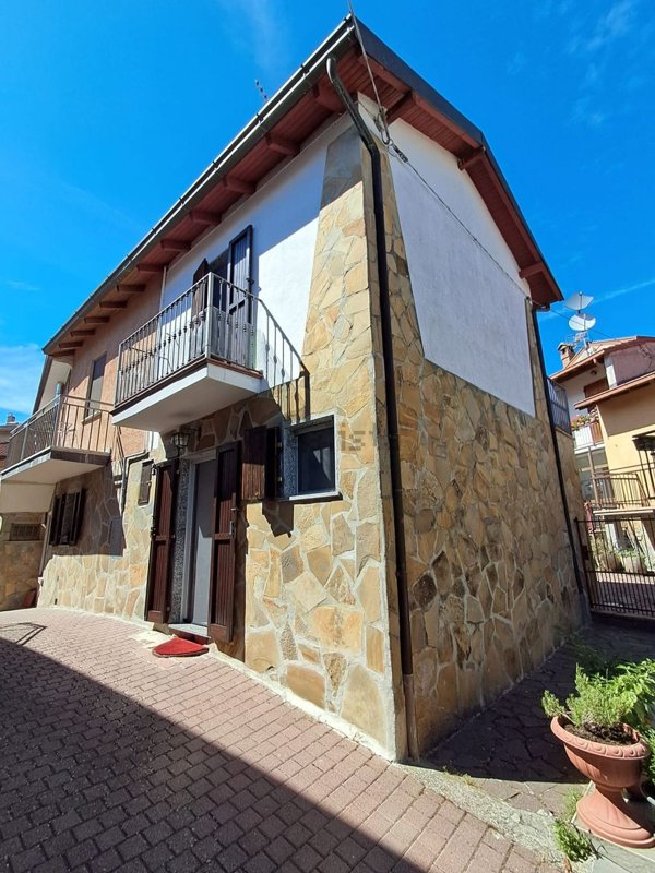 appartamento in vendita a Brallo di Pregola