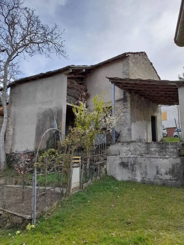 casa semindipendente in vendita a Brallo di Pregola