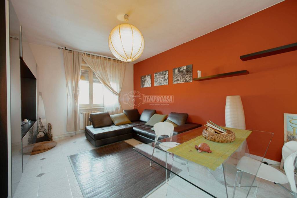 casa indipendente in vendita a Breme