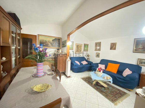 casa semindipendente in vendita a Breme