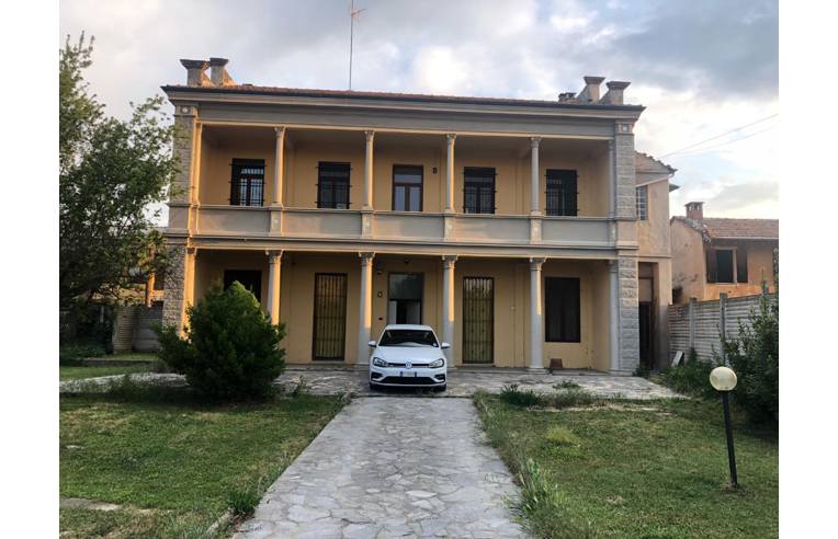 casa indipendente in vendita a Breme