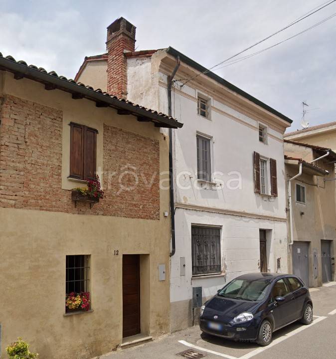 casa indipendente in vendita a Breme