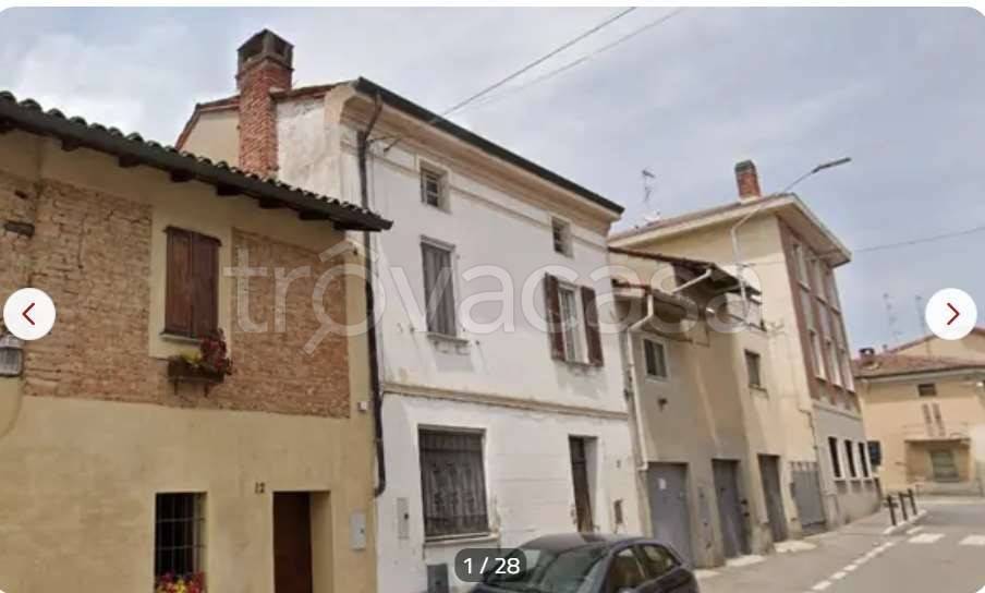 casa indipendente in vendita a Breme