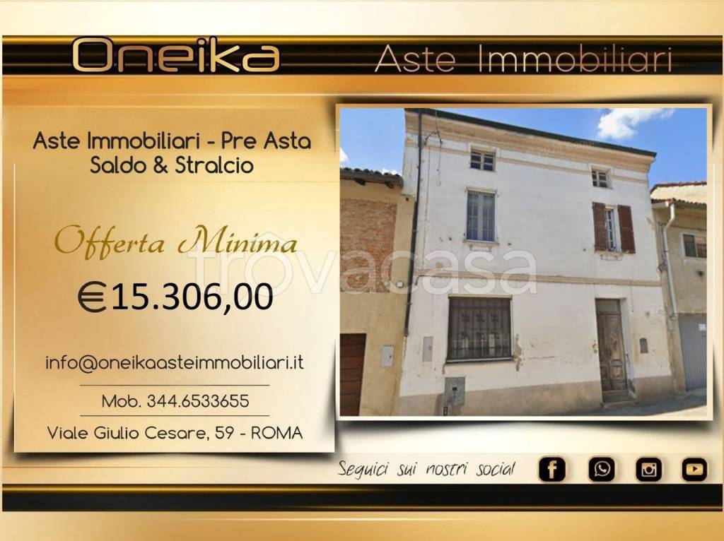 casa indipendente in vendita a Breme