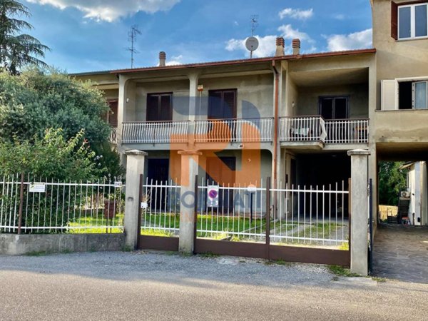 pentavano in vendita a Bressana Bottarone