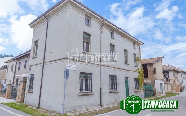 casa indipendente in vendita a Bressana Bottarone in zona Argine