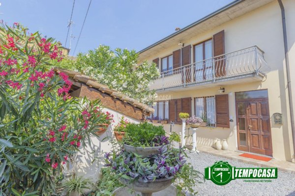 casa indipendente in vendita a Bressana Bottarone in zona Argine