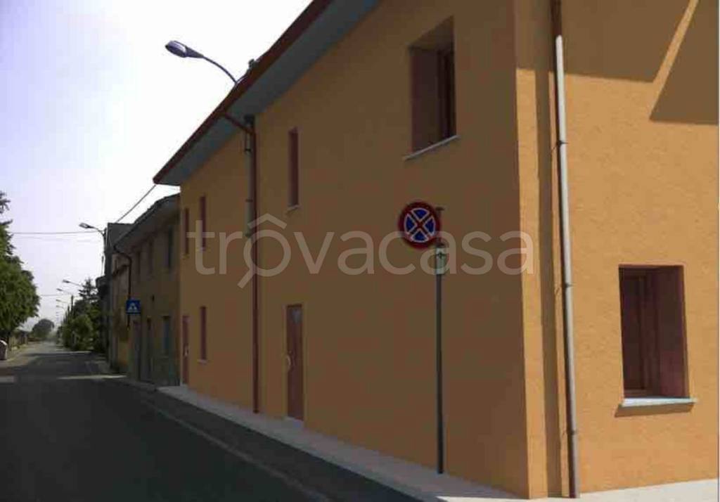 casa indipendente in vendita a Bressana Bottarone