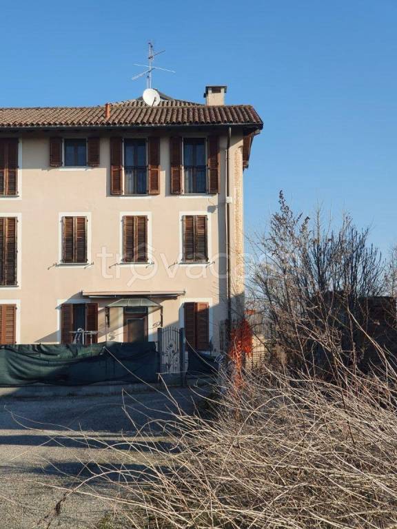 appartamento in vendita a Bressana Bottarone