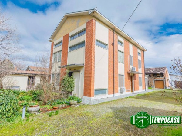 casa indipendente in vendita a Bressana Bottarone in zona Argine
