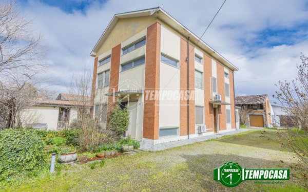 casa indipendente in vendita a Bressana Bottarone in zona Argine