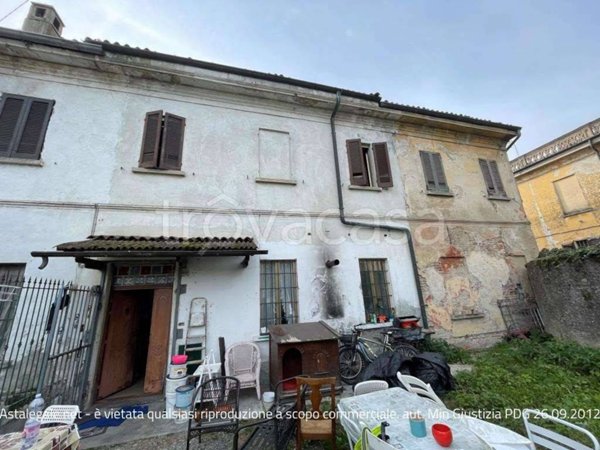 casa indipendente in vendita a Bressana Bottarone