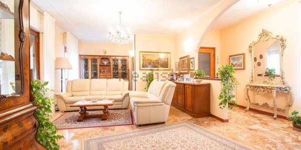 casa indipendente in vendita a Bressana Bottarone