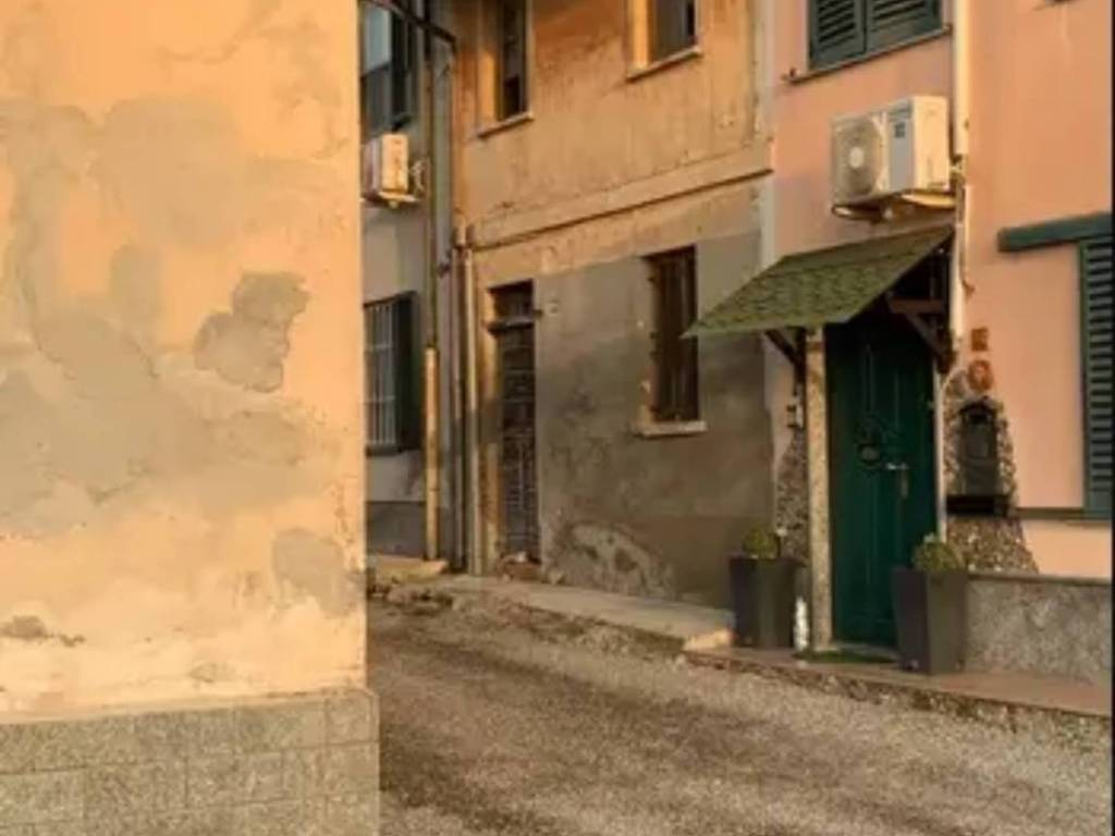 casa indipendente in vendita a Bressana Bottarone in zona Argine