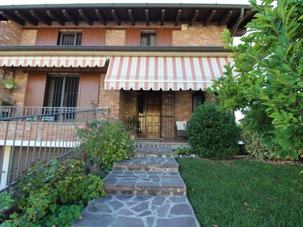 casa indipendente in vendita a Bressana Bottarone
