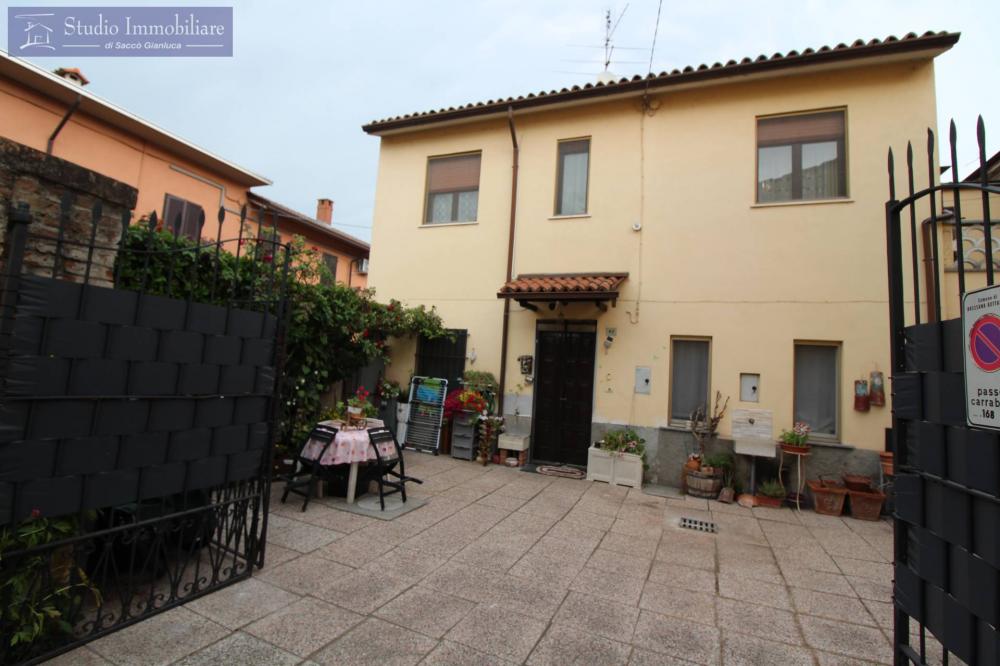 casa indipendente in vendita a Bressana Bottarone