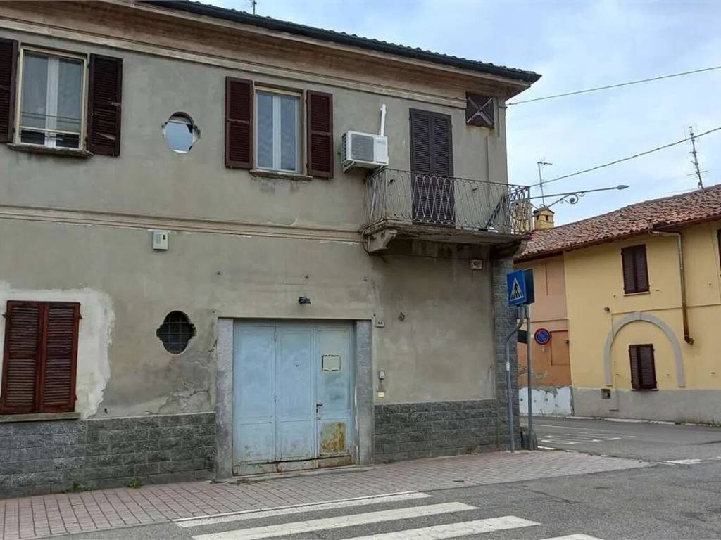 appartamento in vendita a Bressana Bottarone in zona Bottarone