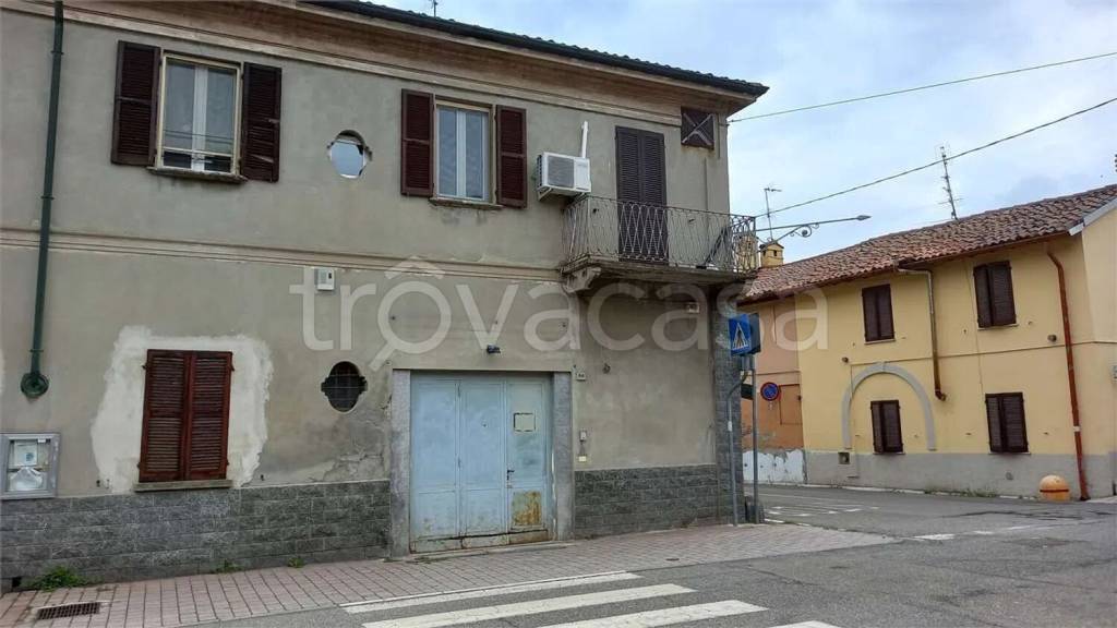 appartamento in vendita a Bressana Bottarone in zona Bottarone