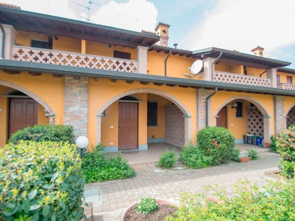 casa indipendente in vendita a Bressana Bottarone