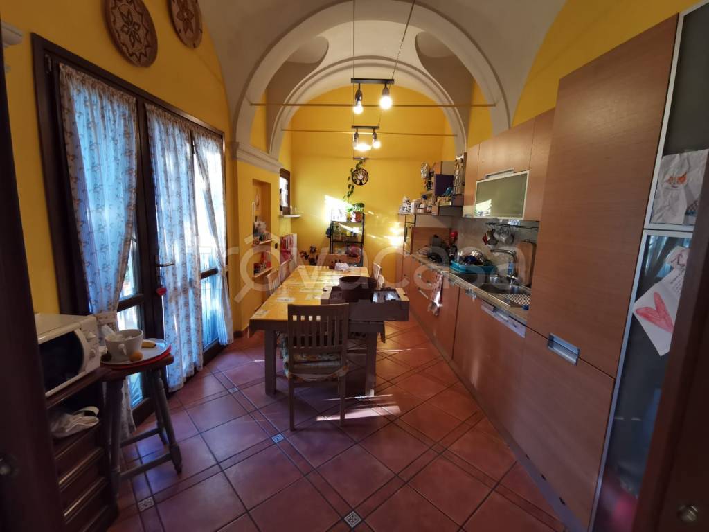 appartamento in vendita a Bressana Bottarone