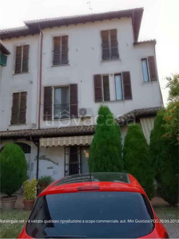 casa indipendente in vendita a Bressana Bottarone in zona Argine