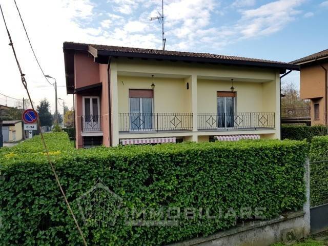 casa indipendente in vendita a Bressana Bottarone
