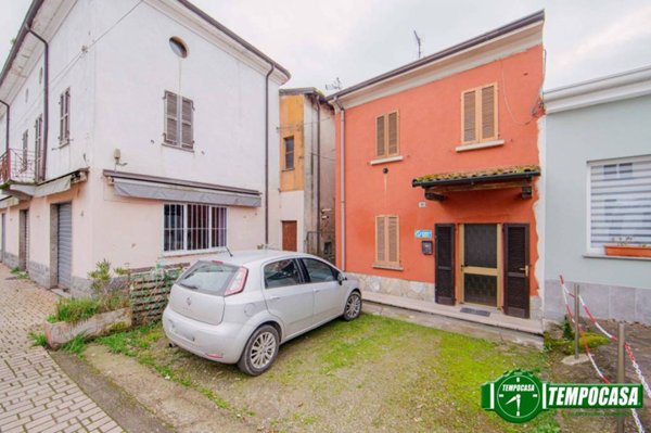 casa indipendente in vendita a Bressana Bottarone in zona Argine