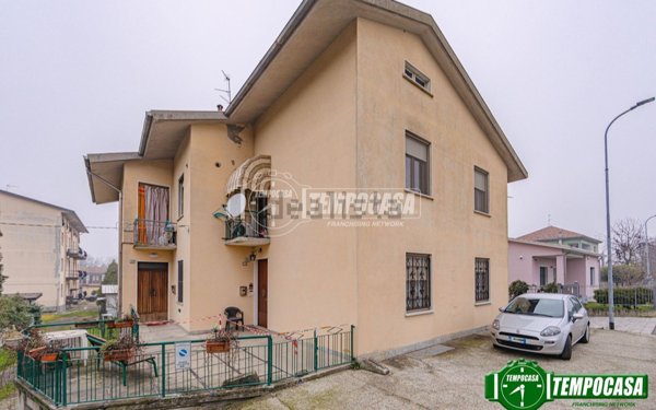 appartamento in vendita a Bressana Bottarone