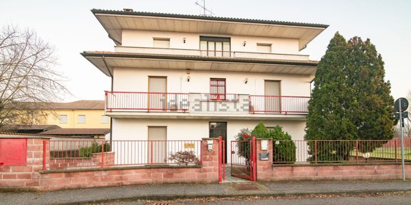 appartamento in vendita a Bressana Bottarone