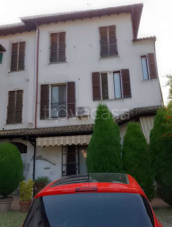 appartamento in vendita a Bressana Bottarone in zona Argine