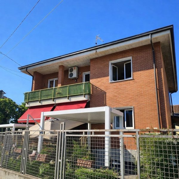 appartamento in vendita a Bressana Bottarone