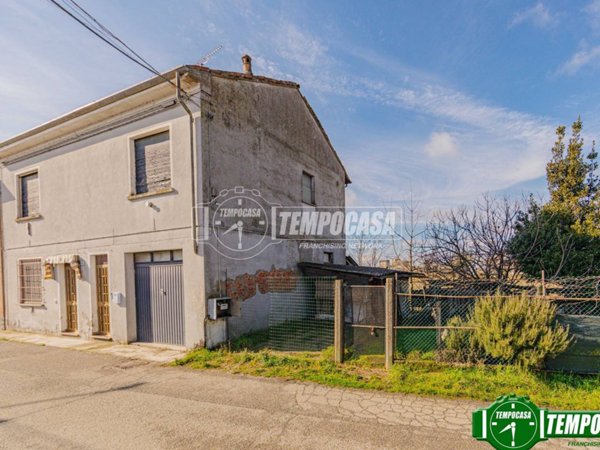 casa indipendente in vendita a Bressana Bottarone