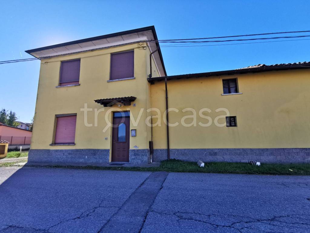 casa indipendente in vendita a Bressana Bottarone