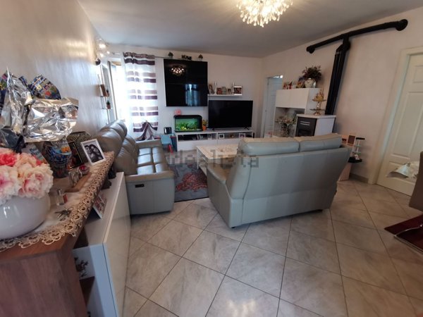 appartamento in vendita a Bressana Bottarone