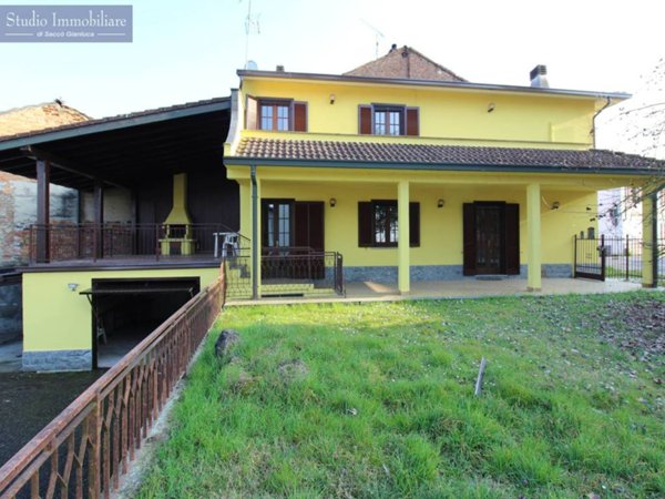 casa indipendente in vendita a Bressana Bottarone