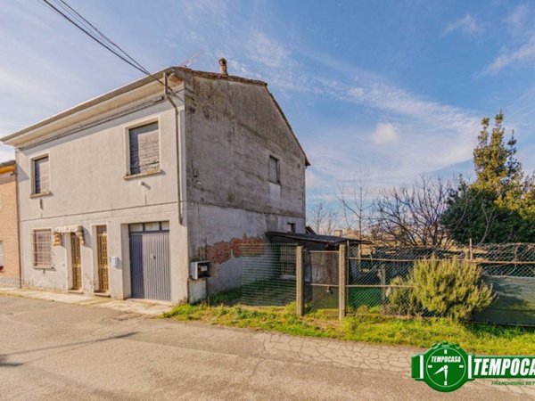casa indipendente in vendita a Bressana Bottarone in zona Argine