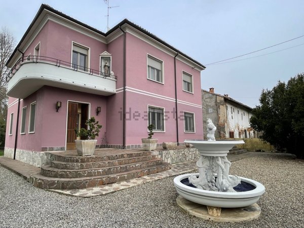 casa indipendente in vendita a Bressana Bottarone in zona Bottarone