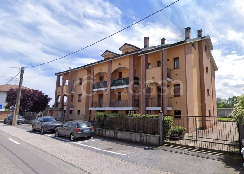 appartamento in vendita a Bressana Bottarone in zona Bottarone