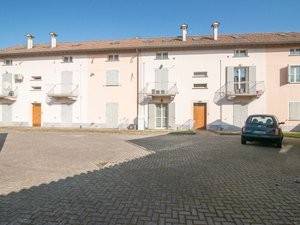 appartamento in vendita a Bressana Bottarone in zona Argine