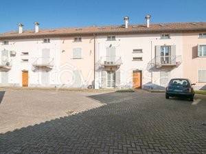 appartamento in vendita a Bressana Bottarone in zona Argine