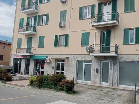 appartamento in vendita a Bressana Bottarone in zona Argine