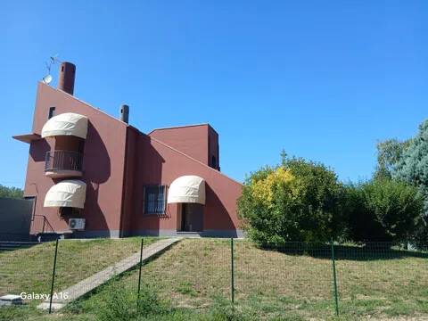 casa indipendente in vendita a Bressana Bottarone in zona Argine